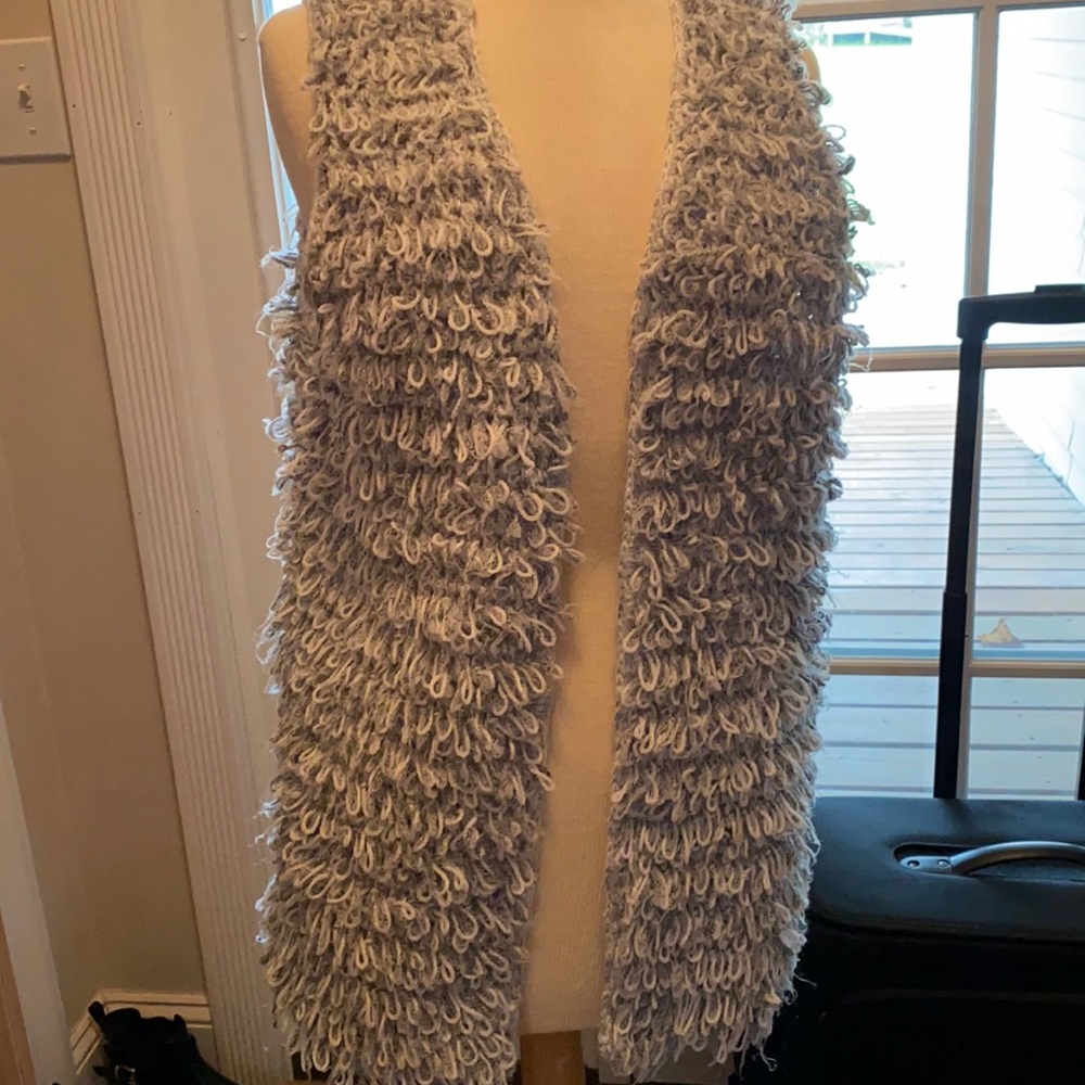Super cute gray vest